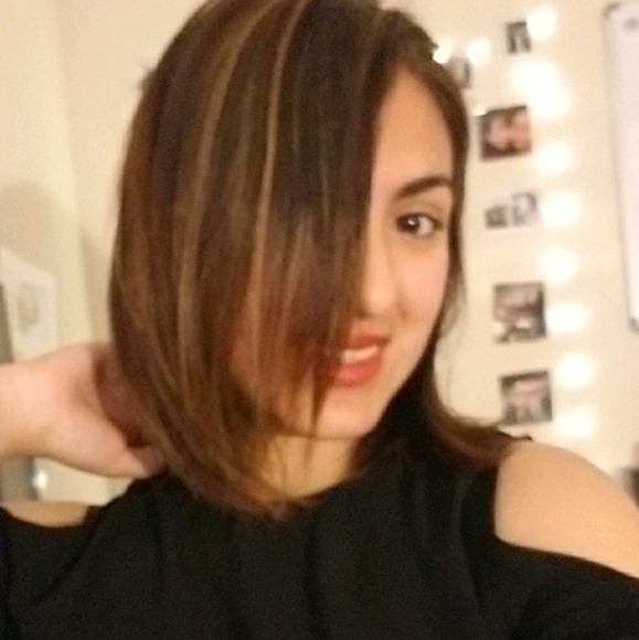 Meet your Posher, Elizabeth - Picture 1 of 1